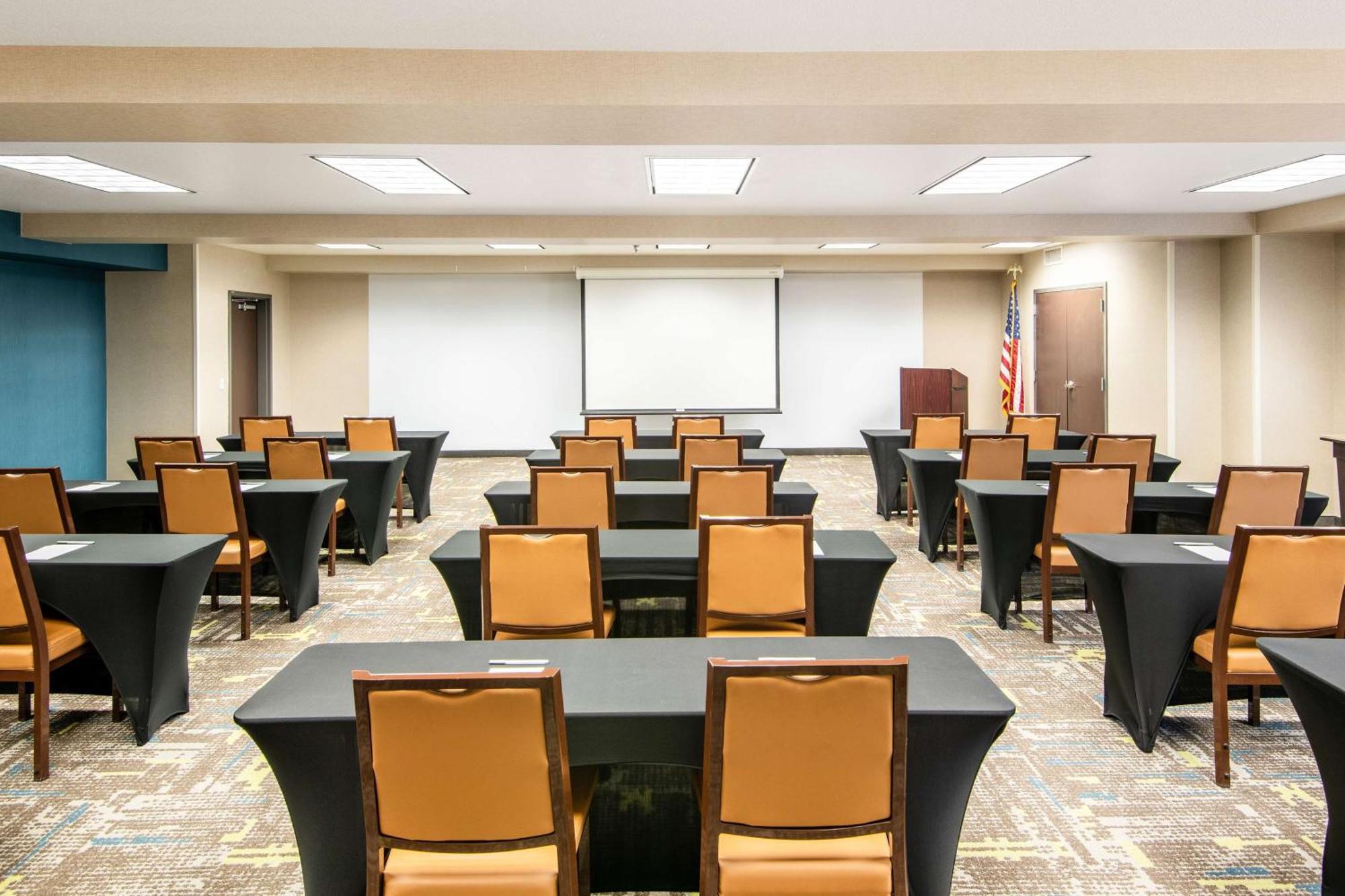 Hampton Inn & Suites Las Vegas-Henderson Bagian luar foto